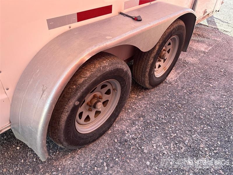 Wells Cargo 15 ft T/A Enclosed Trailer Gesloten opbouw trailers