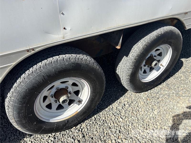 Wells Cargo EW1622 24 ft T/A Enclosed Trailer 箱體拖車