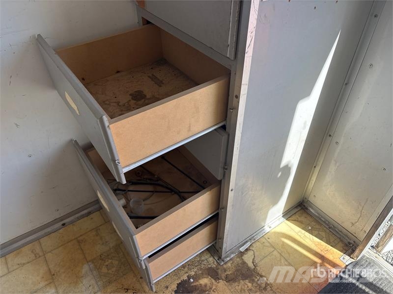 Wells Cargo EW1622 24 ft T/A Enclosed Trailer 箱體拖車