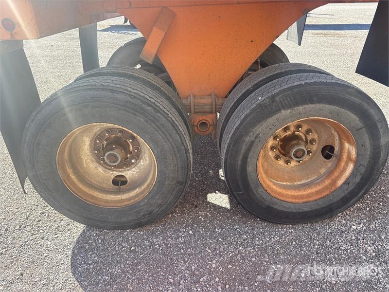  Wes-Tex 32 ft T/A End Dump Trailer Pašizgāzējs