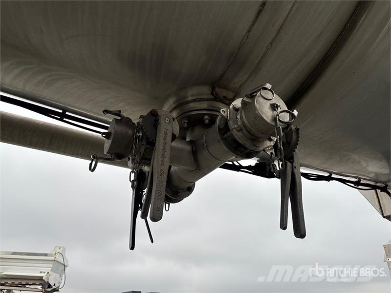 West-Mark 6300 gal T/A Tanker Trailer 탱커 트레일러