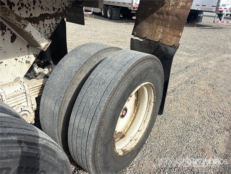 Western 28 ft T/A End Dump Trailer مقطورات قلابة