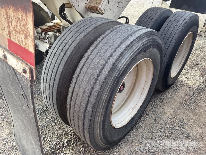Western 28 ft T/A End Dump Trailer مقطورات قلابة