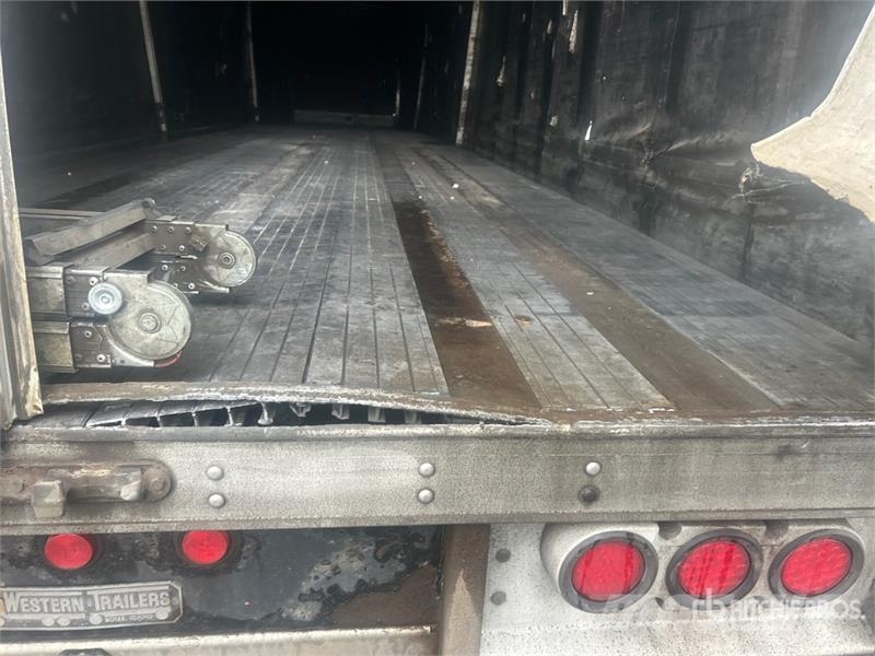 Western 52 ft Quad/A Curtain Side Trailer Priekabos su tentu