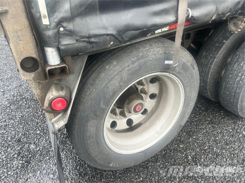 Western 52 ft Quad/A Curtain Side Trailer Priekabos su tentu