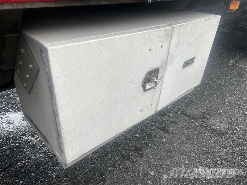 Western 52 ft Quad/A Curtain Side Trailer Priekabos su tentu