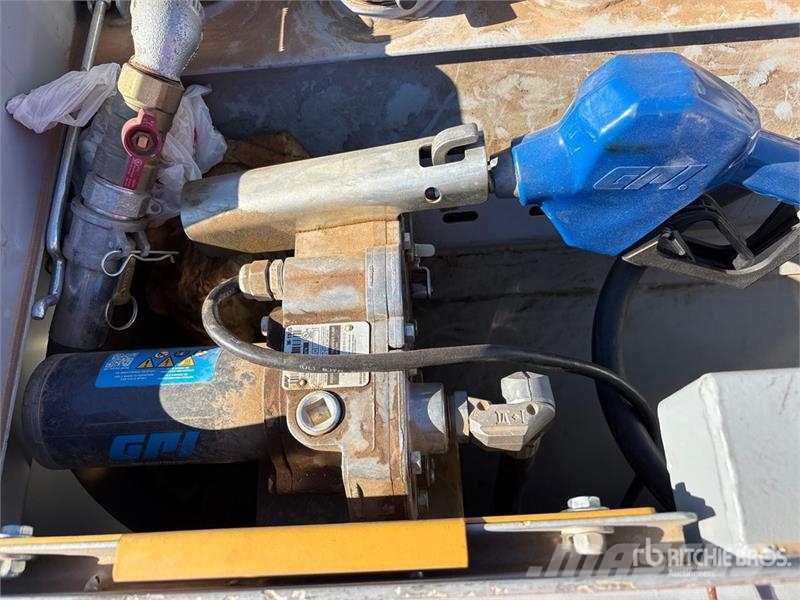 Western Global FCP500 2000 L Skid Mounted Steel Fuel Tank Kütusemahutid