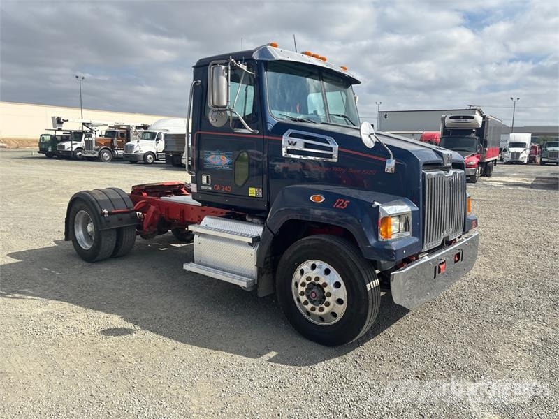 Western Star 4700 4x2 S/A Day Cab Truck Tractor Tegljači