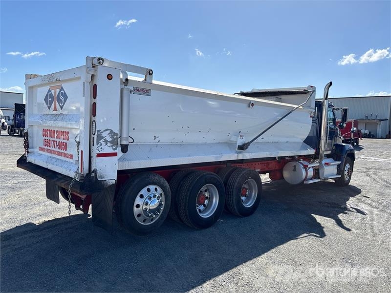 Western Star 4700 8x4 Tri/A Dump Truck Kiperi kamioni