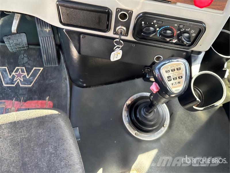 Western Star 4700 8x4 Tri/A Dump Truck Kiperi kamioni