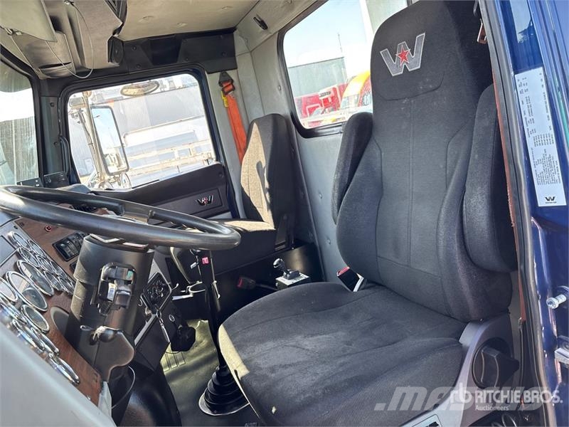 Western Star 4700 8x4 Tri/A Dump Truck Kiperi kamioni