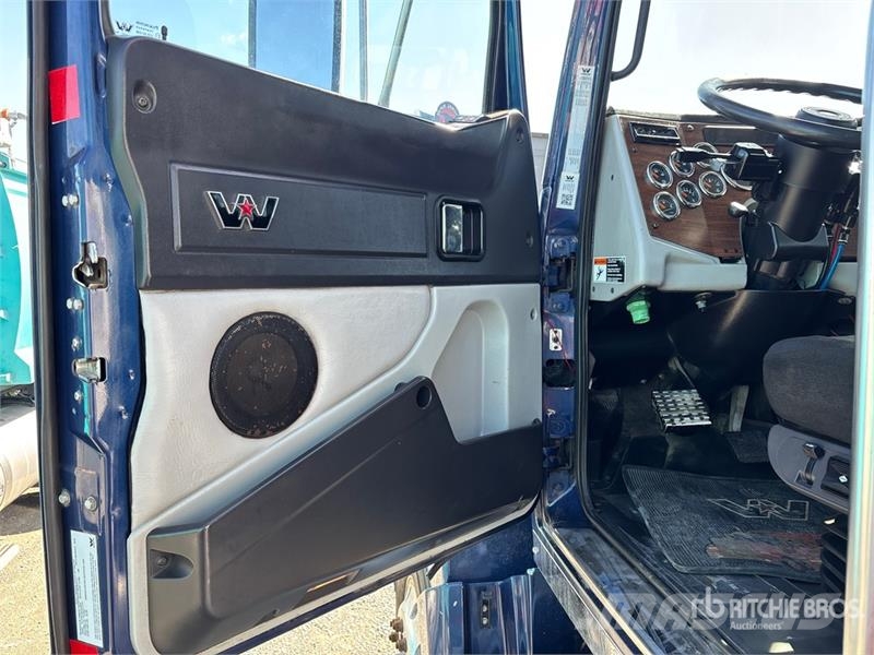 Western Star 4700 8x4 Tri/A Dump Truck Kiperi kamioni
