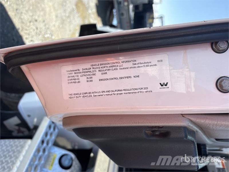 Western Star 4700SF 8x4 Tri/A Dump Truck Kiperi kamioni