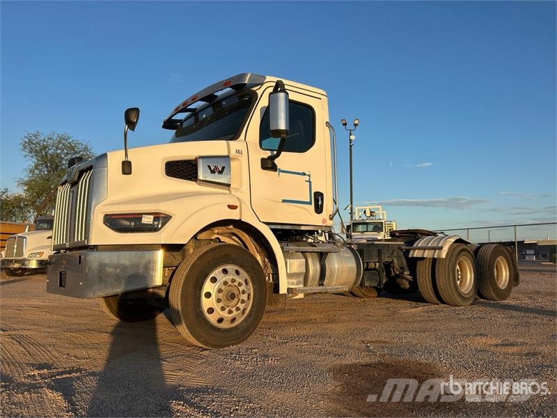 Western Star 47X 6x4 T/A Day Cab Truck Tractor Sattelzugmaschinen