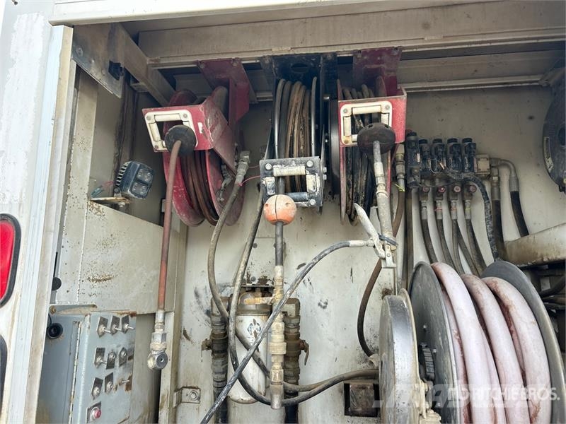 Western Star 4900 6x4 Lube Truck (Inoperable) Tovornjaki cisterne