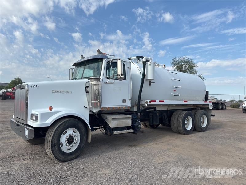 Western Star 4900 6x4 Vacuum Tanker Truck 组合/真空油槽车
