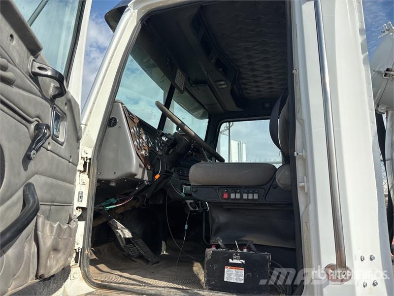 Western Star 4900 6x4 Vacuum Tanker Truck 组合/真空油槽车