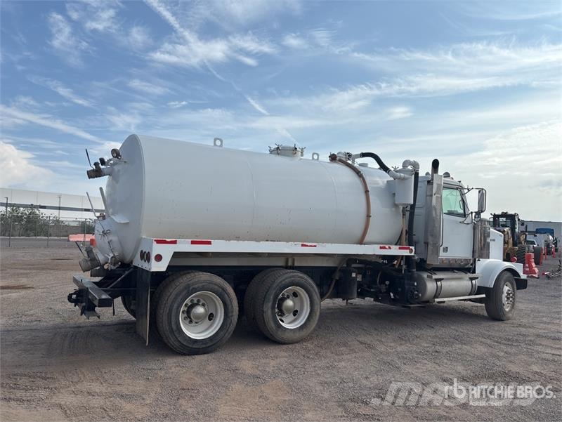 Western Star 4900 6x4 Vacuum Tanker Truck 组合/真空油槽车