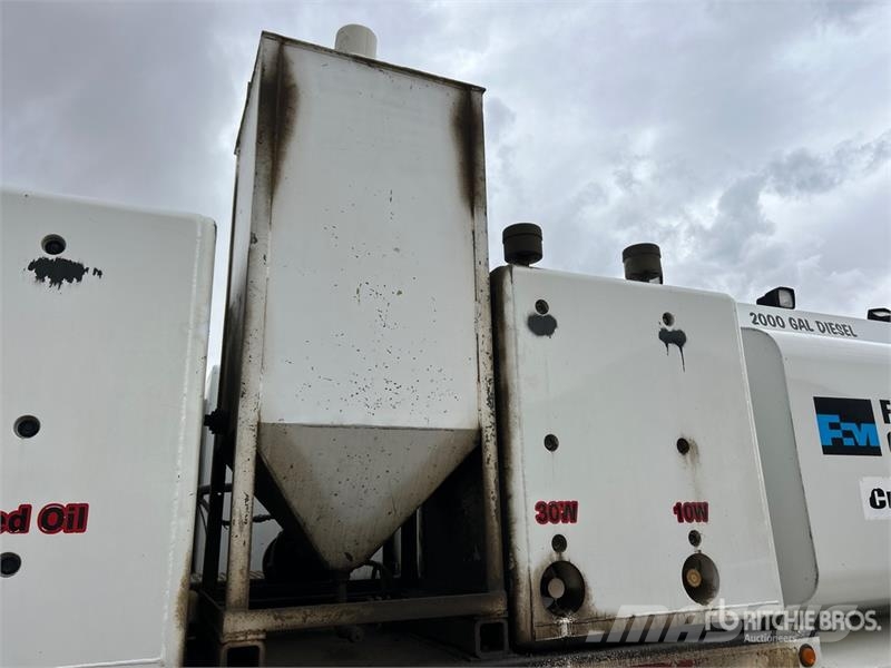 Western Star 4900 6x4 Lube Truck (Inoperable) Tovornjaki cisterne