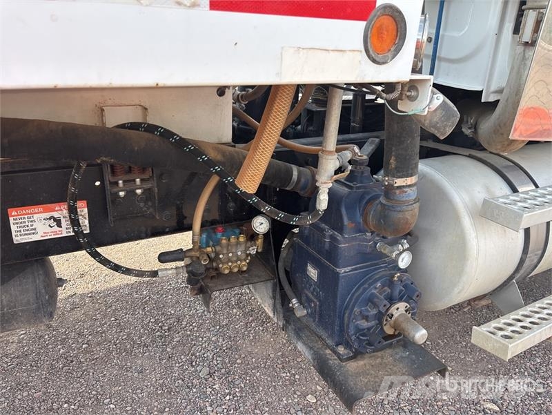 Western Star 4900 6x4 Vacuum Tanker Truck 组合/真空油槽车
