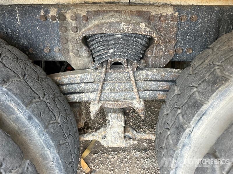 Western Star 4900 6x4 Lube Truck (Inoperable) Tartályos teherautók