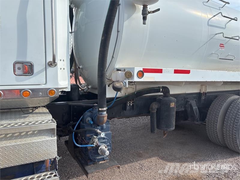 Western Star 4900 6x4 Vacuum Tanker Truck 组合/真空油槽车