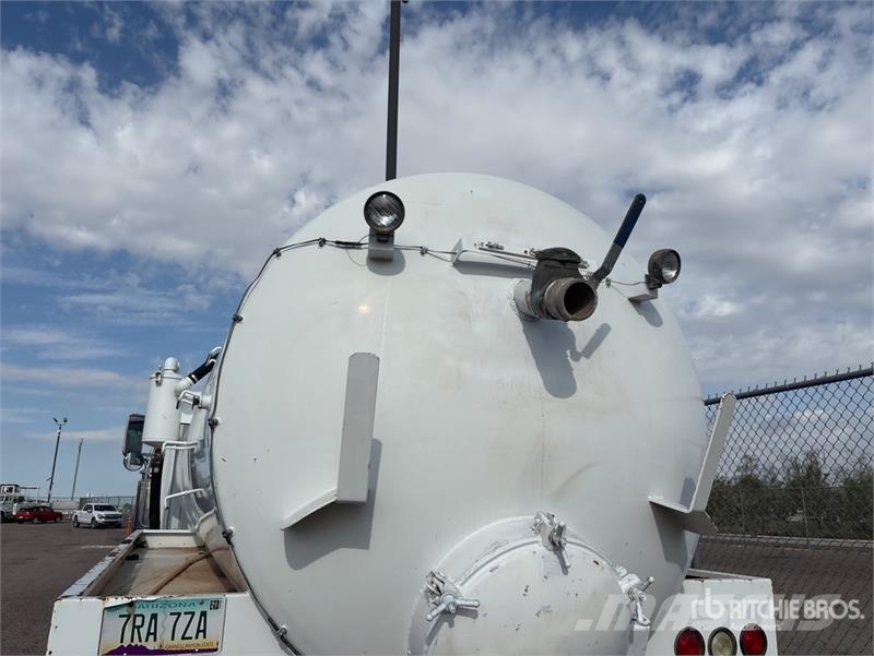 Western Star 4900 6x4 Vacuum Tanker Truck 组合/真空油槽车