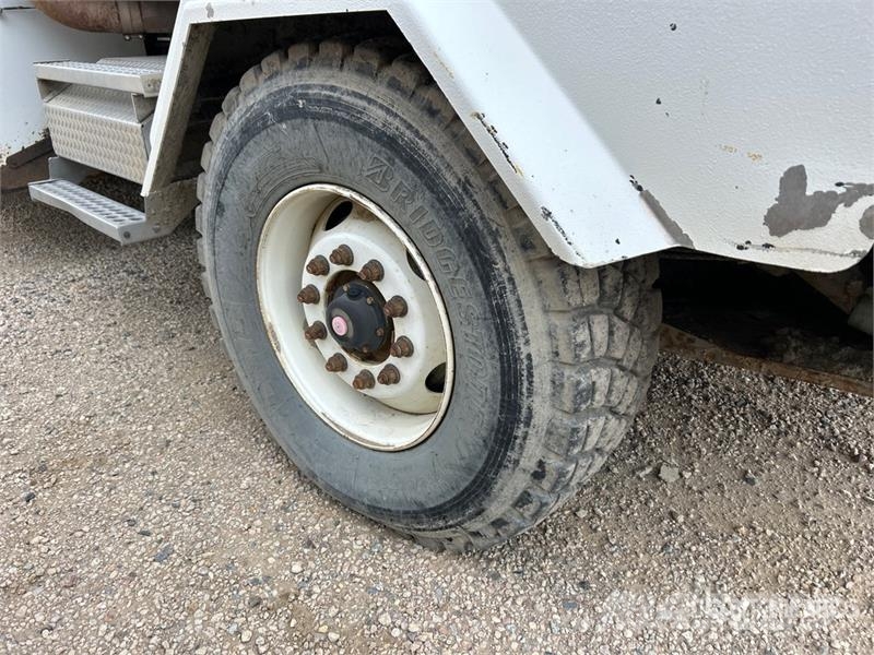 Western Star 4900 6x4 Lube Truck (Inoperable) Tovornjaki cisterne