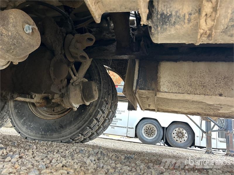 Western Star 4900 6x4 Lube Truck (Inoperable) Tovornjaki cisterne