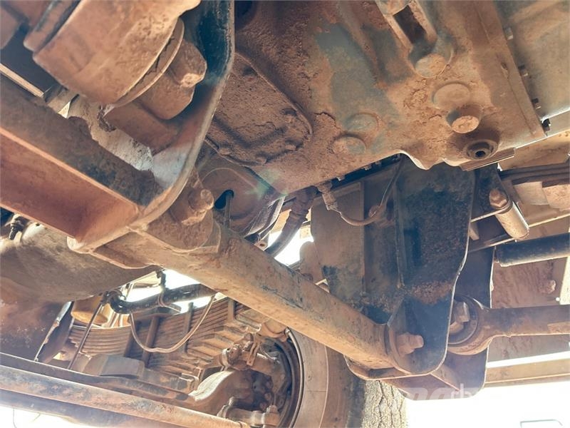 Western Star 4900 8x4 Twin-Steer Vacuum Excavator Truck Slamsugningsbil