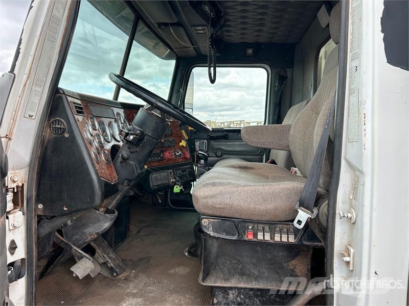 Western Star 4900 8x4 Twin-Steer Vacuum Excavator Truck Slamsugningsbil