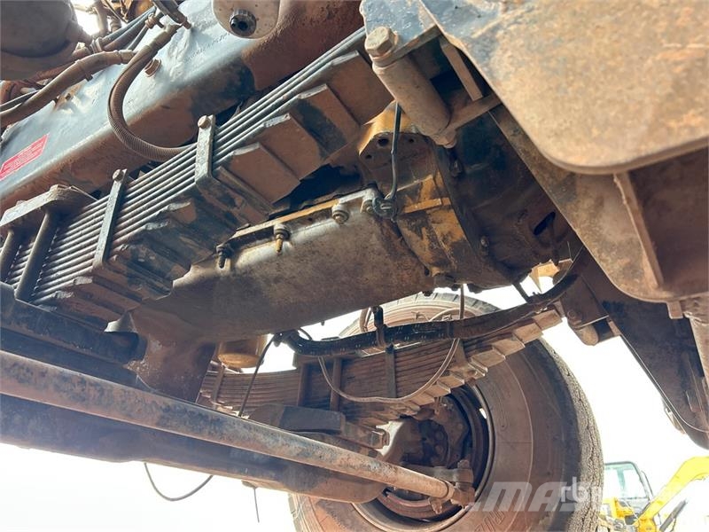Western Star 4900 8x4 Twin-Steer Vacuum Excavator Truck Slamsugningsbil