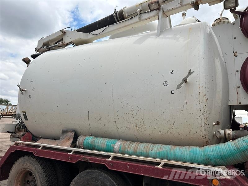 Western Star 4900 8x4 Twin-Steer Vacuum Excavator Truck Slamsugningsbil