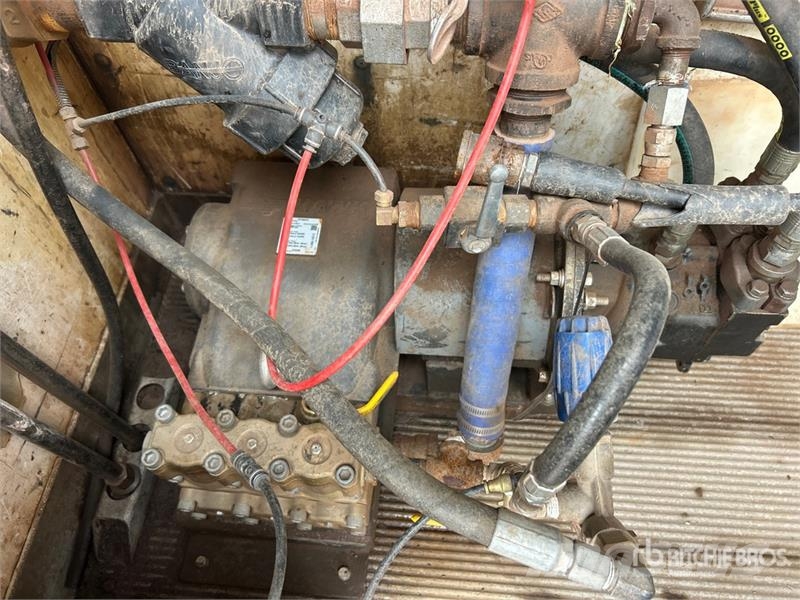 Western Star 4900 8x4 Twin-Steer Vacuum Excavator Truck Slamsugningsbil
