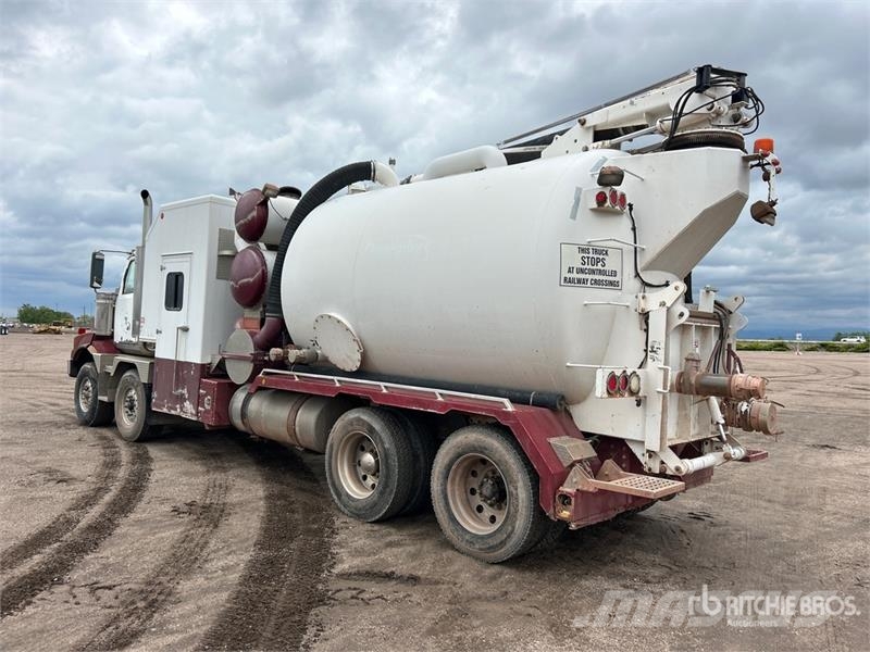 Western Star 4900 8x4 Twin-Steer Vacuum Excavator Truck Slamsugningsbil