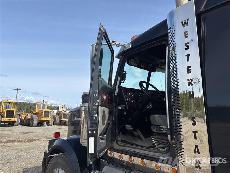Western Star 4900EX Vetopöytäautot