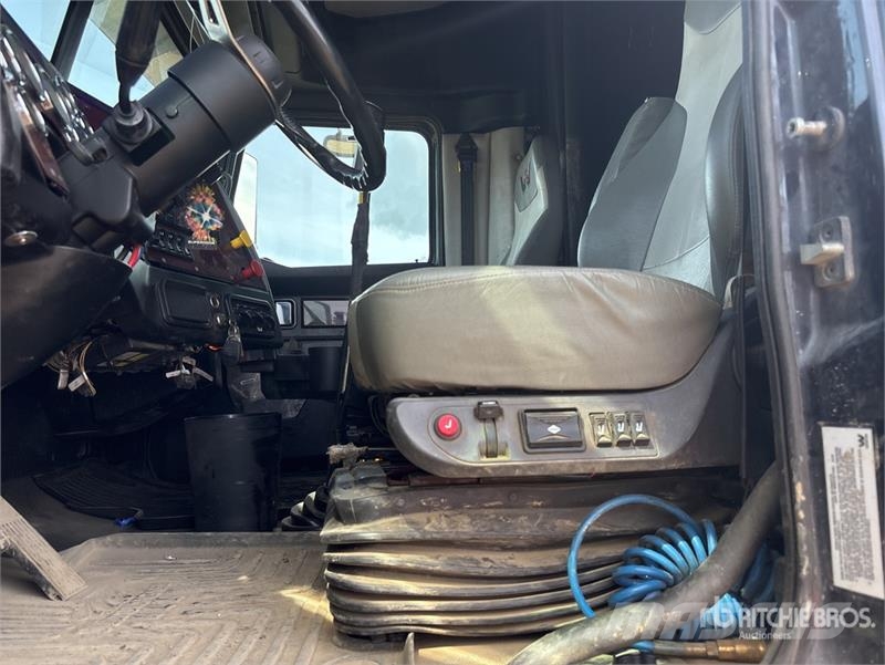 Western Star 4900EX Vetopöytäautot