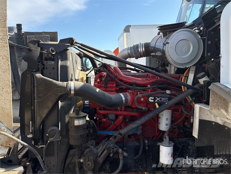 Western Star 4900SB 4x2 S/A Day Cab Truck Tractor Dragbilar