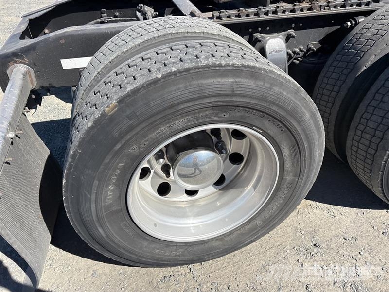 Western Star 5700XE 6x4 T/A Sleeper Truck Tractor Trekkers