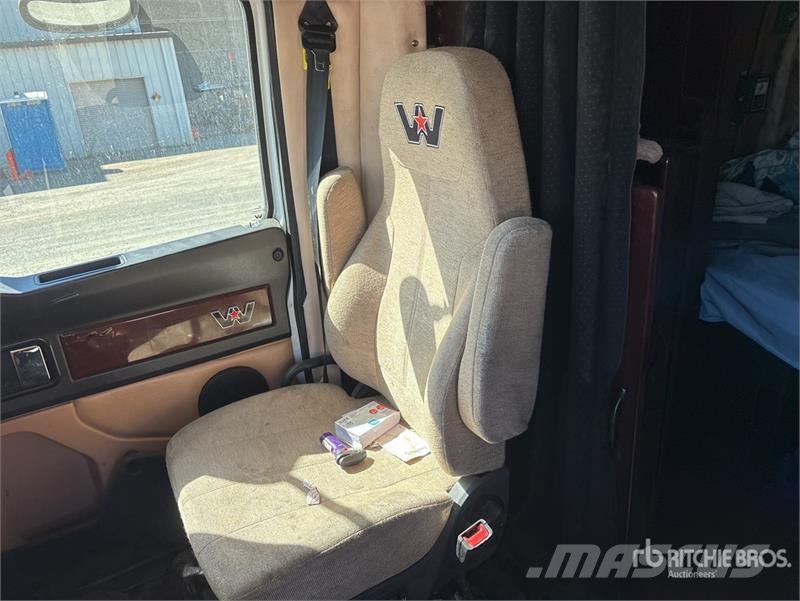 Western Star 5700XE 6x4 T/A Sleeper Truck Tractor Trekkers