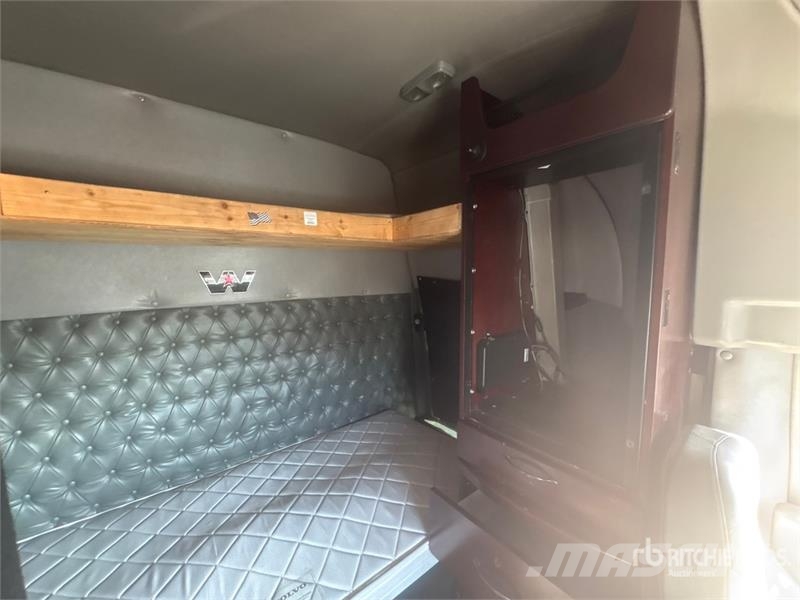 Western Star 5700XE 6x4 T/A Sleeper Truck Tractor Trækkere