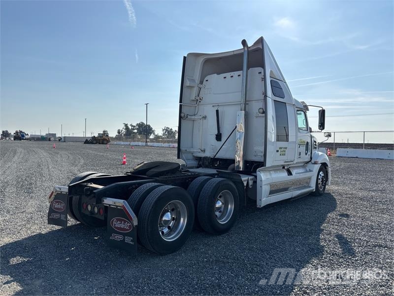 Western Star 5700XE 6x4 T/A Sleeper Truck Tractor Vilcēji