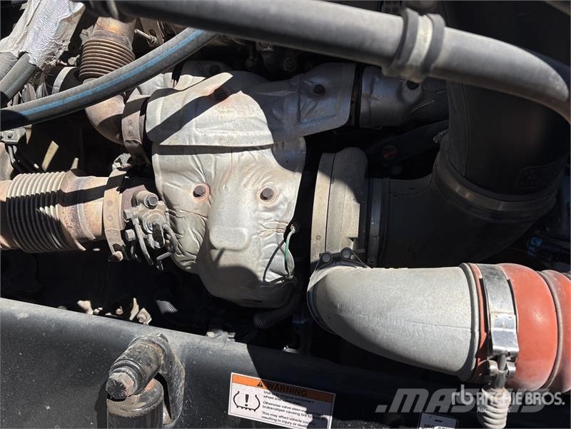 Western Star 5700XE 6x4 T/A Sleeper Truck Tractor Trekkers
