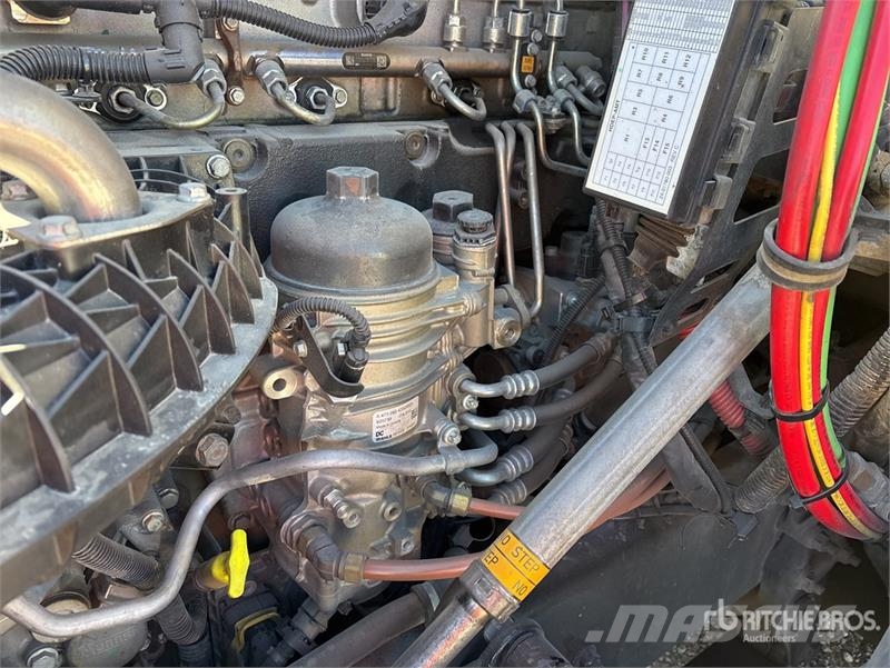 Western Star 5700XE 6x4 T/A Sleeper Truck Tractor Trekkers