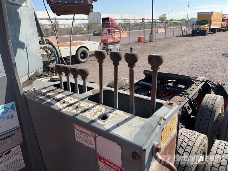 Western Star TM3851 38000 lb Straight Boom on Western Star 4900 Kranbil