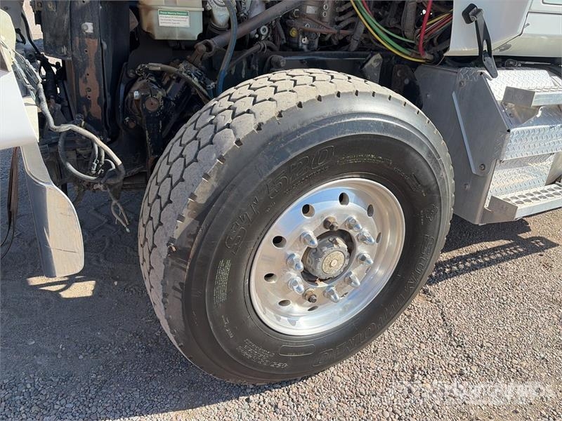 Western Star TM3851 38000 lb Straight Boom on Western Star 4900 Kranbil