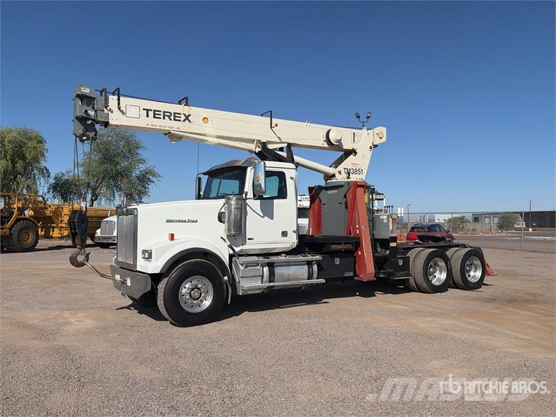 Western Star TM3851 38000 lb Straight Boom on Western Star 4900 Kranbil