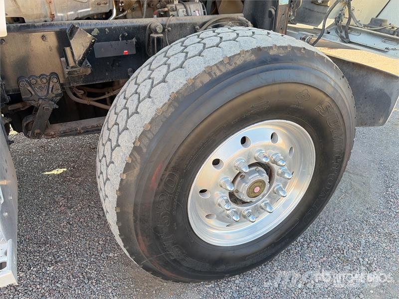 Western Star TM3851 38000 lb Straight Boom on Western Star 4900 Kranbil