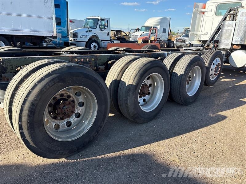 Western Star W4900 10x4 Cab and Chassis Kabine i unutrašnjost