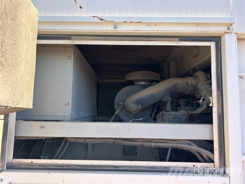 Whisperwatt DF-3300SSK4 300 kVA Mobile Generator Set Diesel Generators